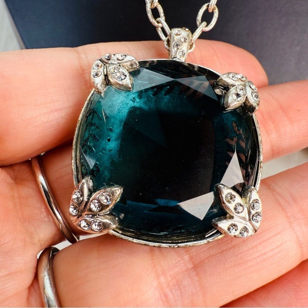 Vintage Sigrid Olesen Silvertone and Blue Pendant Necklace - Picture 10 of 13